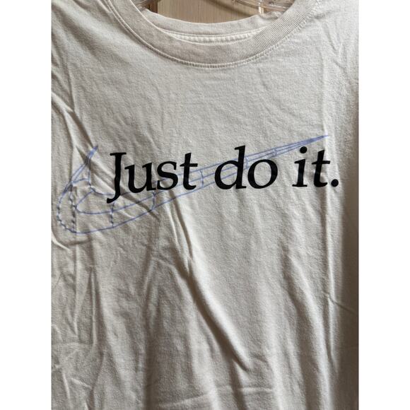 Nike Just Do It Off White Logo Casual Crew Neck Short Sleeve - Size Small - Picture 3 of 8